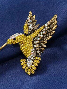 Hummingbird Gold Crystal Pin Brooch